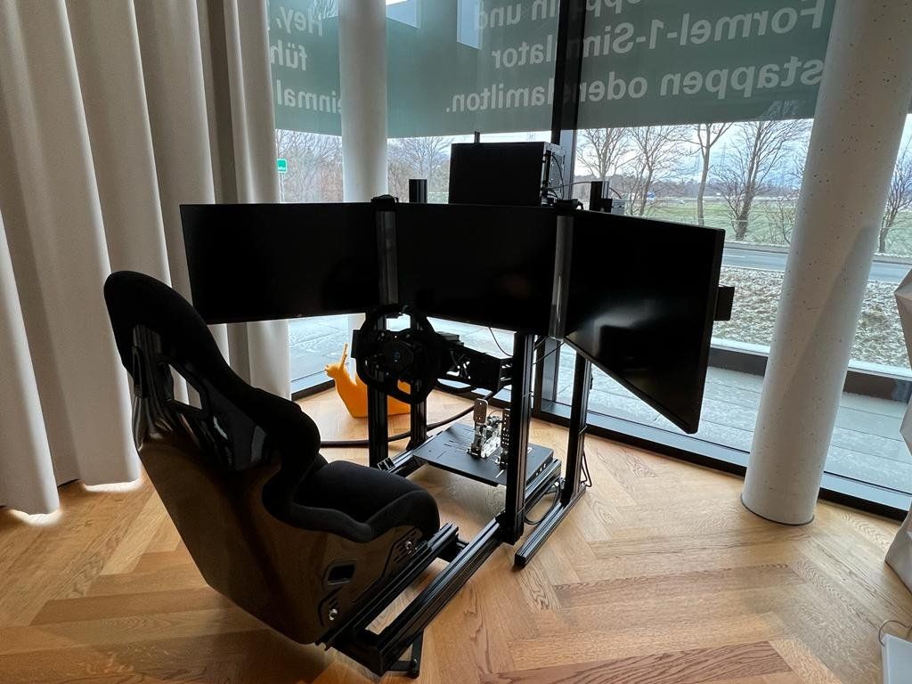 Asus PC: High-End Rennsimulator (NEU) – Nuovo (secondo la descrizione) da Maienfeld venduto da LehnerAkustikAG