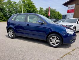 VW Polo 1.4 Blaue Limousine Sommerangebot ☀️