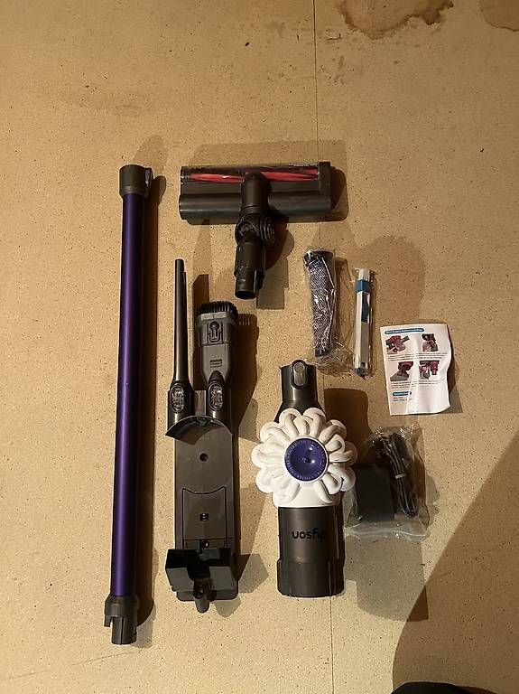 Aspirapolveri & Accessori: Dyson V6 Blanc complet, batterie neuve – Usato da La Corbaz venduto da Fred666