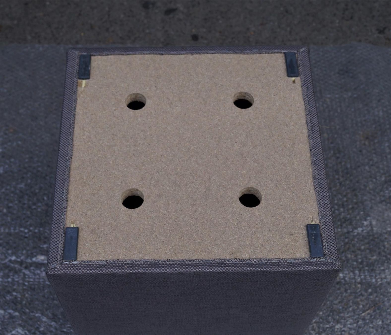 Sgabelli: Hocker aus Stoff grau – Usato da Seftigen venduto da tom713 4