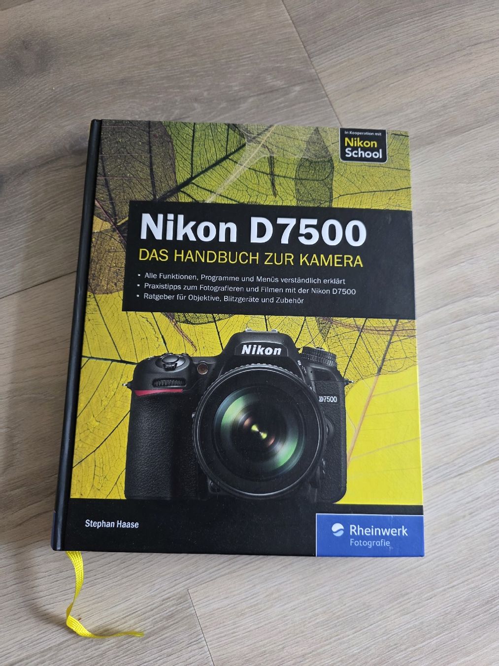 Bücher: Nikon D7500 Handbücher  – Neu (gemäss Beschreibung) aus Wallisellen von Mina878 1