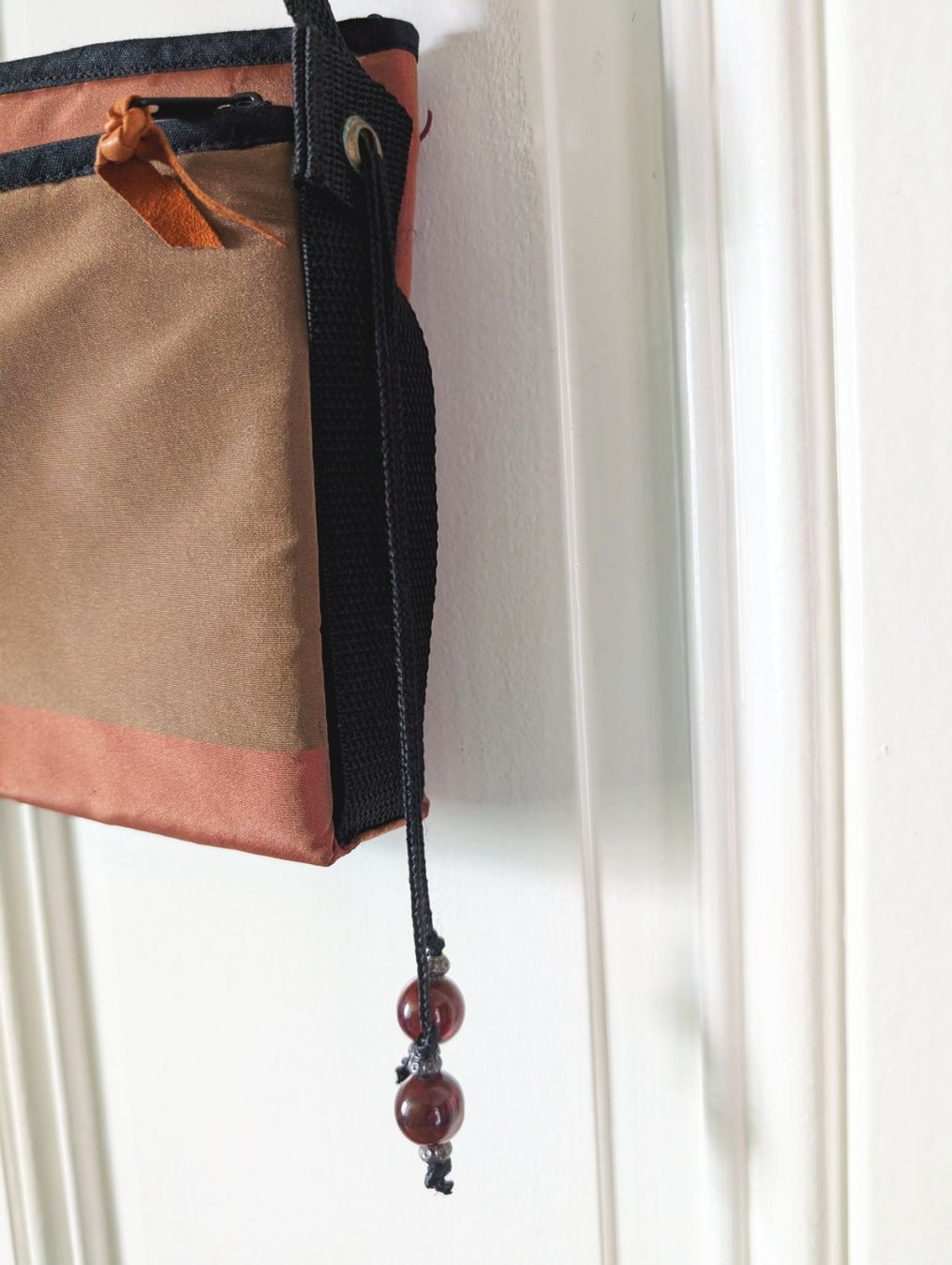 Borse da donna: L'ARTISAN DU LIBAN : Original sac-pochette patchwork irisé – Nuovo e nell'imballaggio originale da Petit-Lancy venduto da lilycerise 2