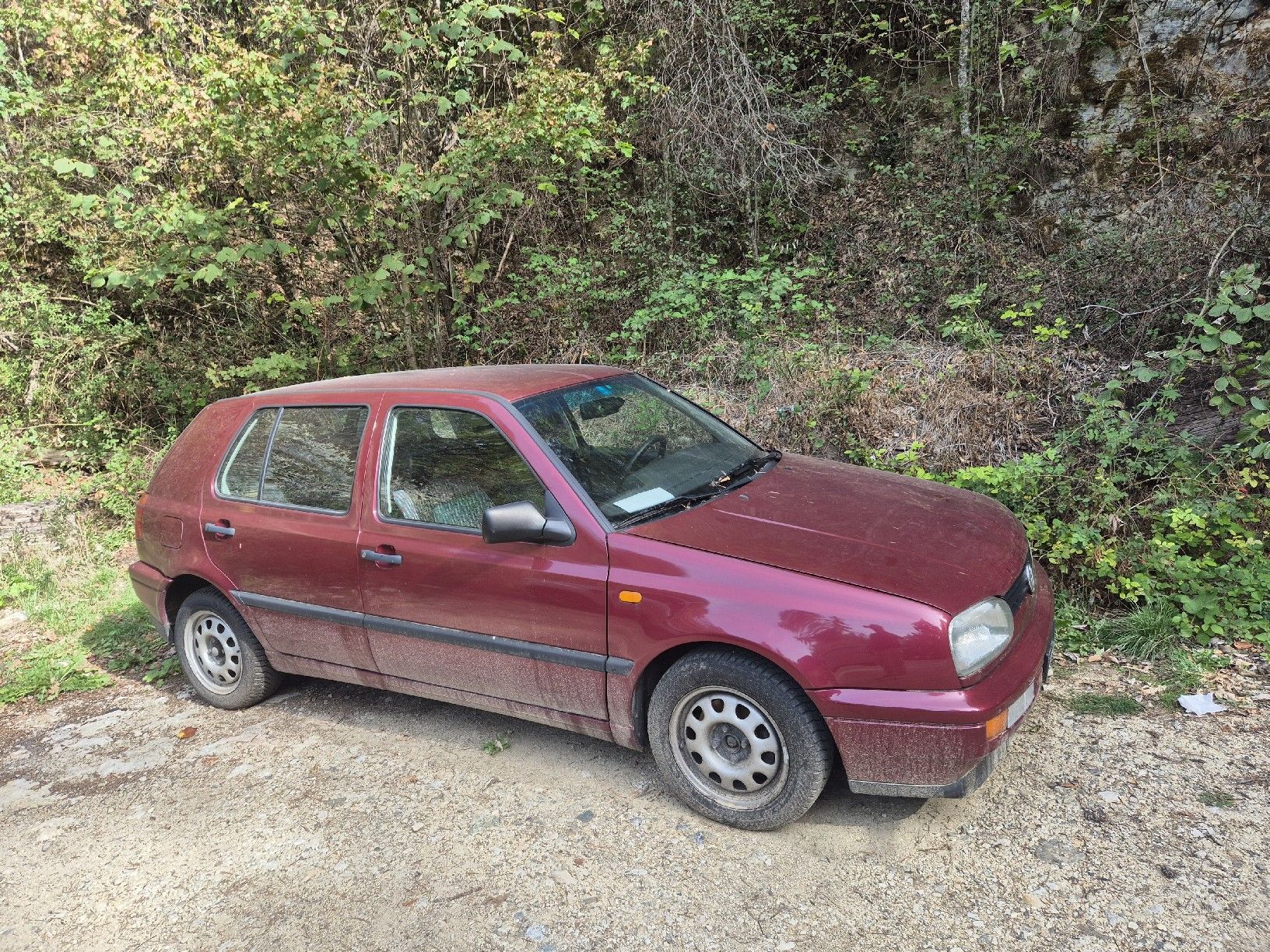 VW Automobili: Volkswagen Golf III – Usato da Biel/Bienne venduto da lujones 8