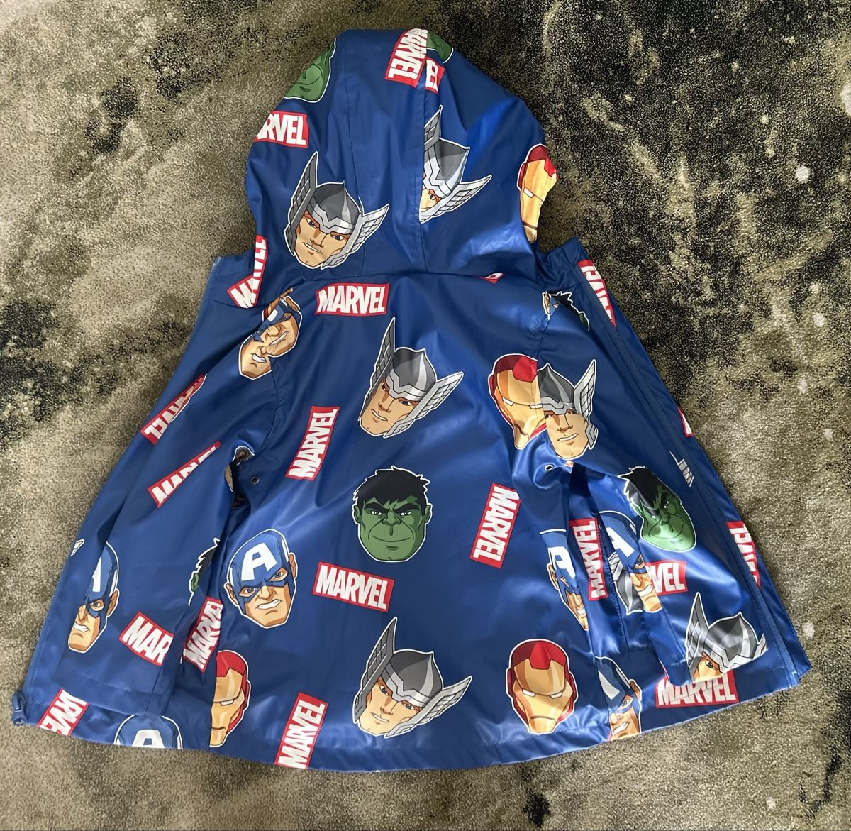 Jacken & Mäntel: Regenjacke - MARVEL - 98 – Gebraucht aus Zollikon von JuRock 3