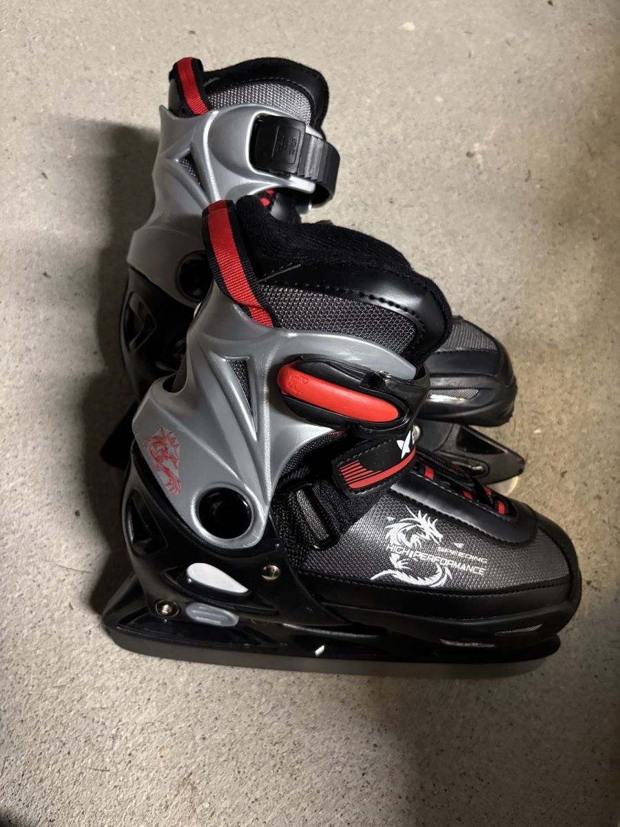 Schlittschuhe: Patin  à glace réglables 33-36 – Gebraucht aus Cossonay-Ville von seb_grizli