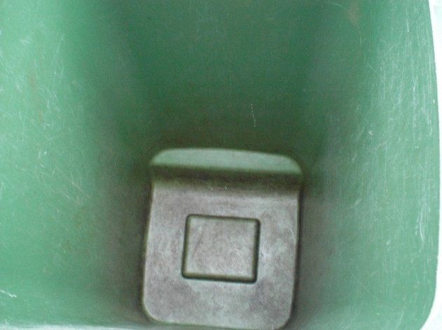 Autres articles bureau & commerces: 240 Liter Grüncontainer – D'occasion à Künten par Baxbani01 3