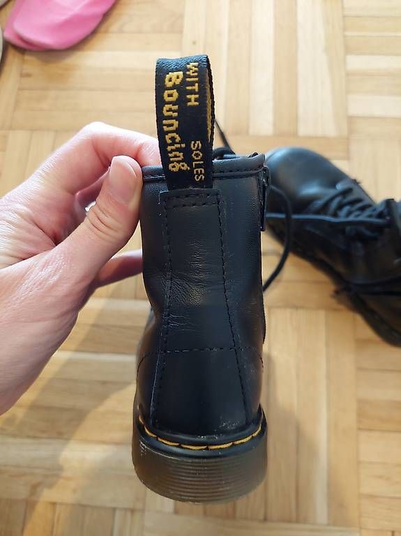 Schuhe für Jungen: Dr martens chaussure enfant taille 28 – Gebraucht aus Onex von morelan 3