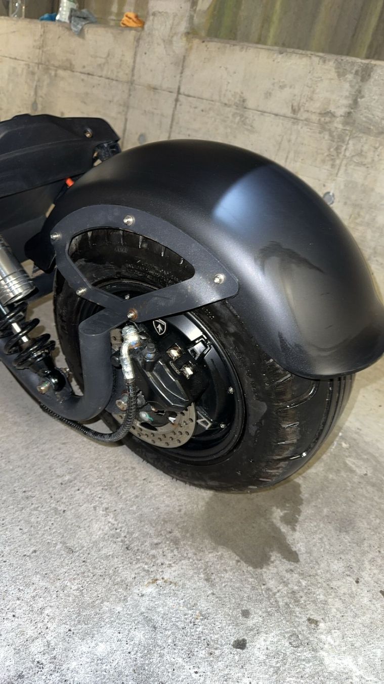 Züriflizzer Veicoli elettrici: Züriflizzer City Max RS Pro – Usato da Winterthur venduto da Godummu 8