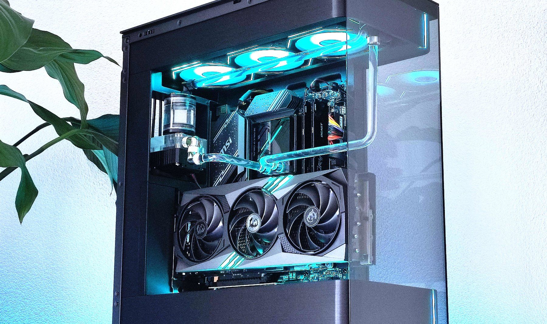 Ultra High-End Nvidia RTX & Core i9 DDR5 / Gaming PC/ Wasser (Neu und ...