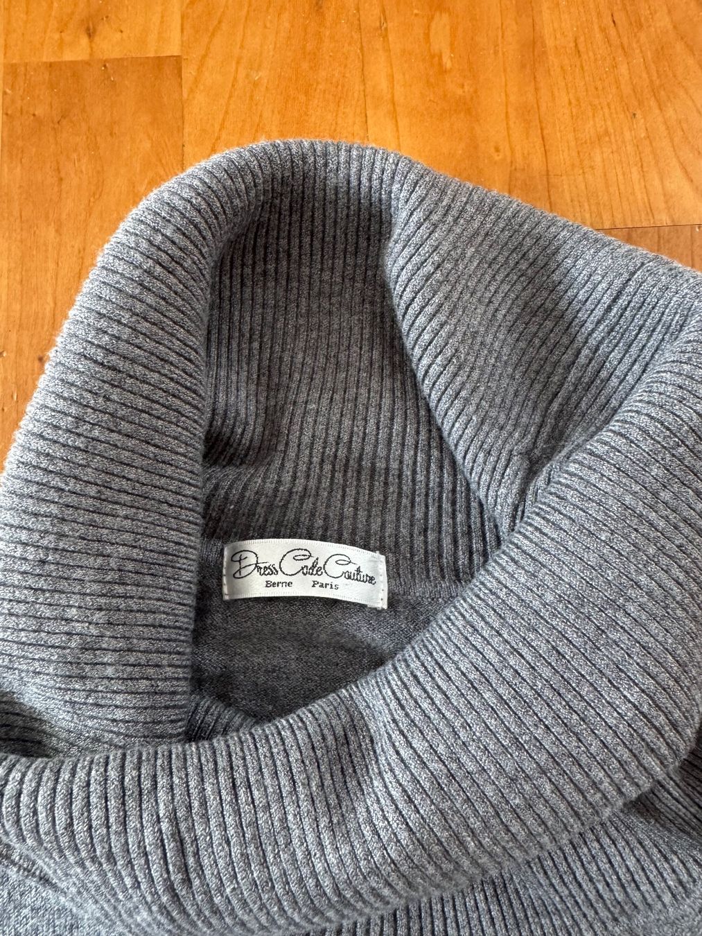 Vestiti: Sexy graues mini Strickkleid oder long Pulli mit Kaschmir – Nuovo (secondo la descrizione) da Schüpbach venduto da 2ndHandRose 1