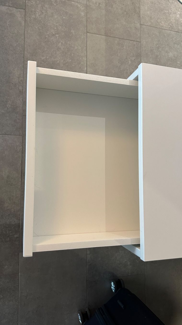 Ikea Nachttische: GRATIS Ikea Nachttisch – Gebraucht aus Sarmenstorf von Judith__ 1