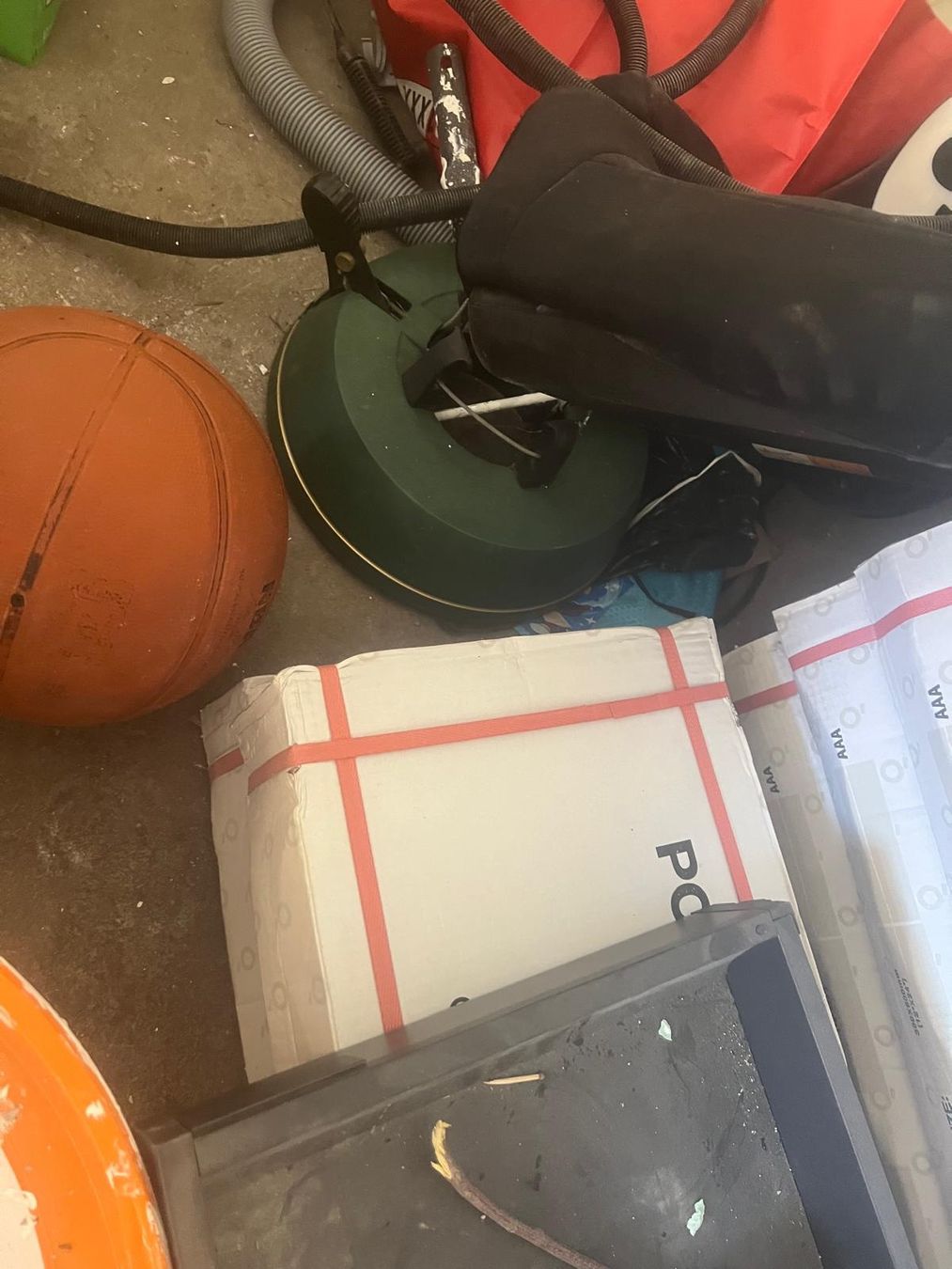 Piatti di portata: Gratis Baumaterial / Fliesen / Lavabo / Paletten / Platten – Usato da Füllinsdorf venduto da cabletime 3