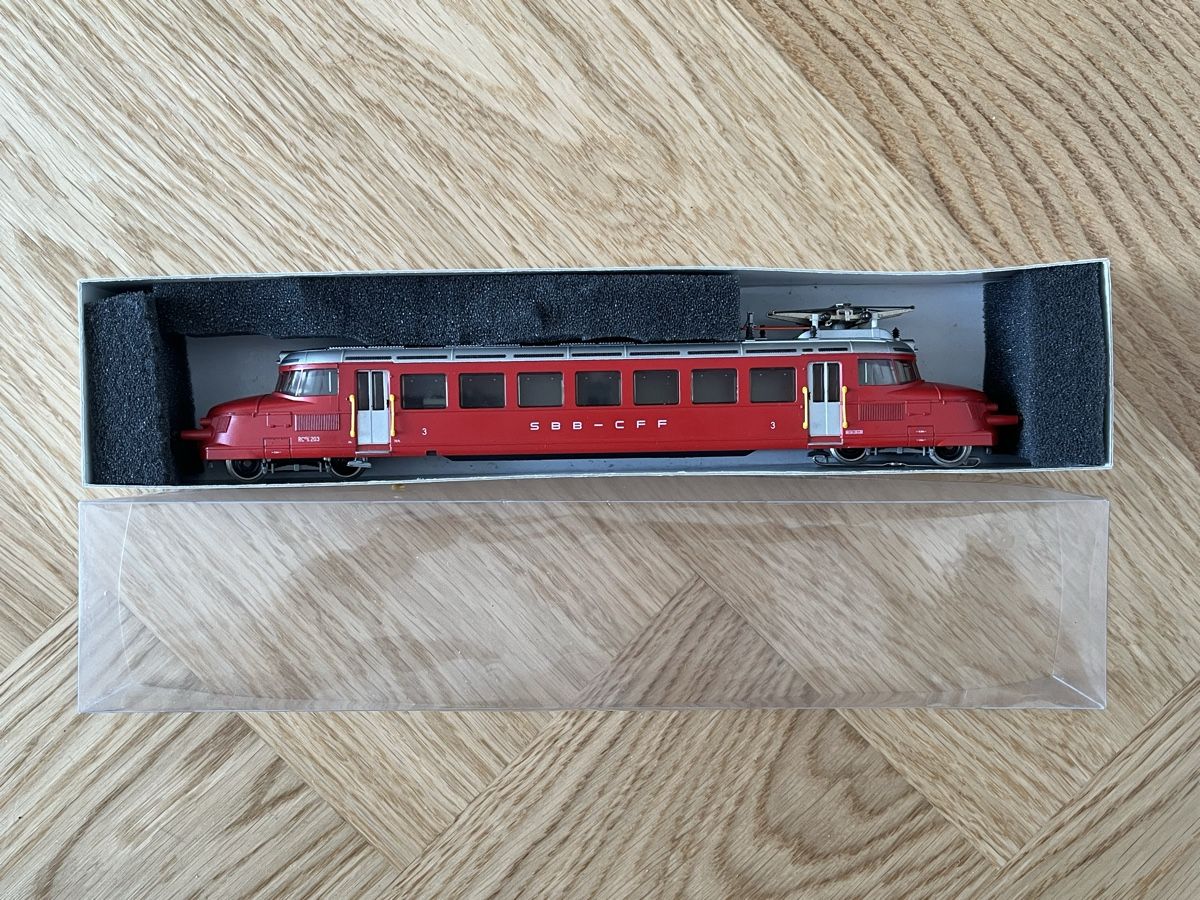 Märklin Modelleisenbahnen: SBB Roter Pfeil Märklin 3605 Ac – Defekt aus Basel von Re620_11627 6