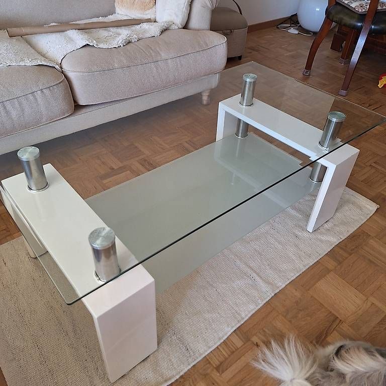 Tables: Couch Tisch  – D'occasion à Oberentfelden par vla_pyr6