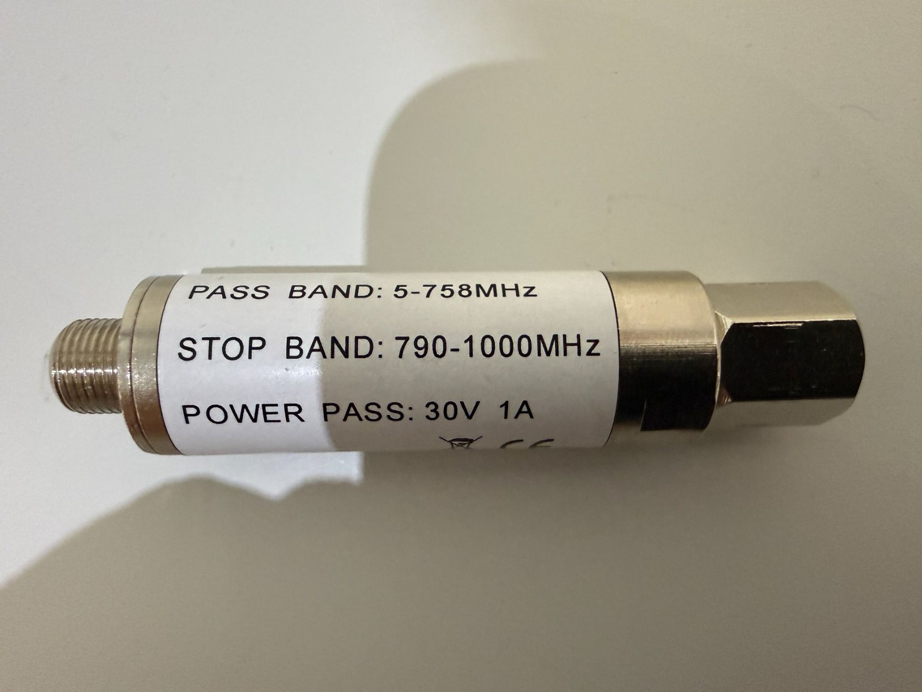 Altro Materiale elettrico: Low-Pass Filter, 4G LTE HF-Filter, LFT-758, Fabrikneu – Nuovo (secondo la descrizione) da Unterengstringen venduto da Tnovus 1