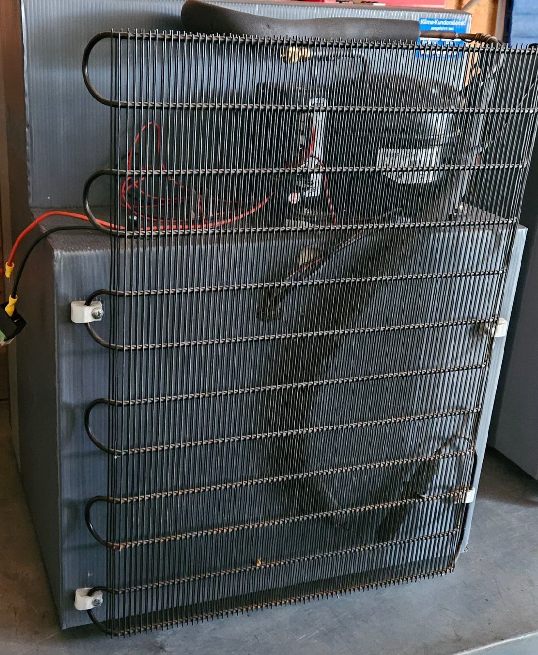 Frigoriferi: Letzte Chance 12V Kompressor Kühlschrank 65 Liter – Usato da Sarnen venduto da Profi3 3
