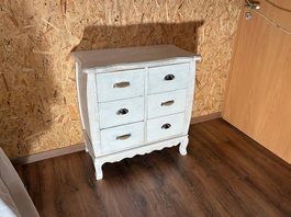 Commode blanche