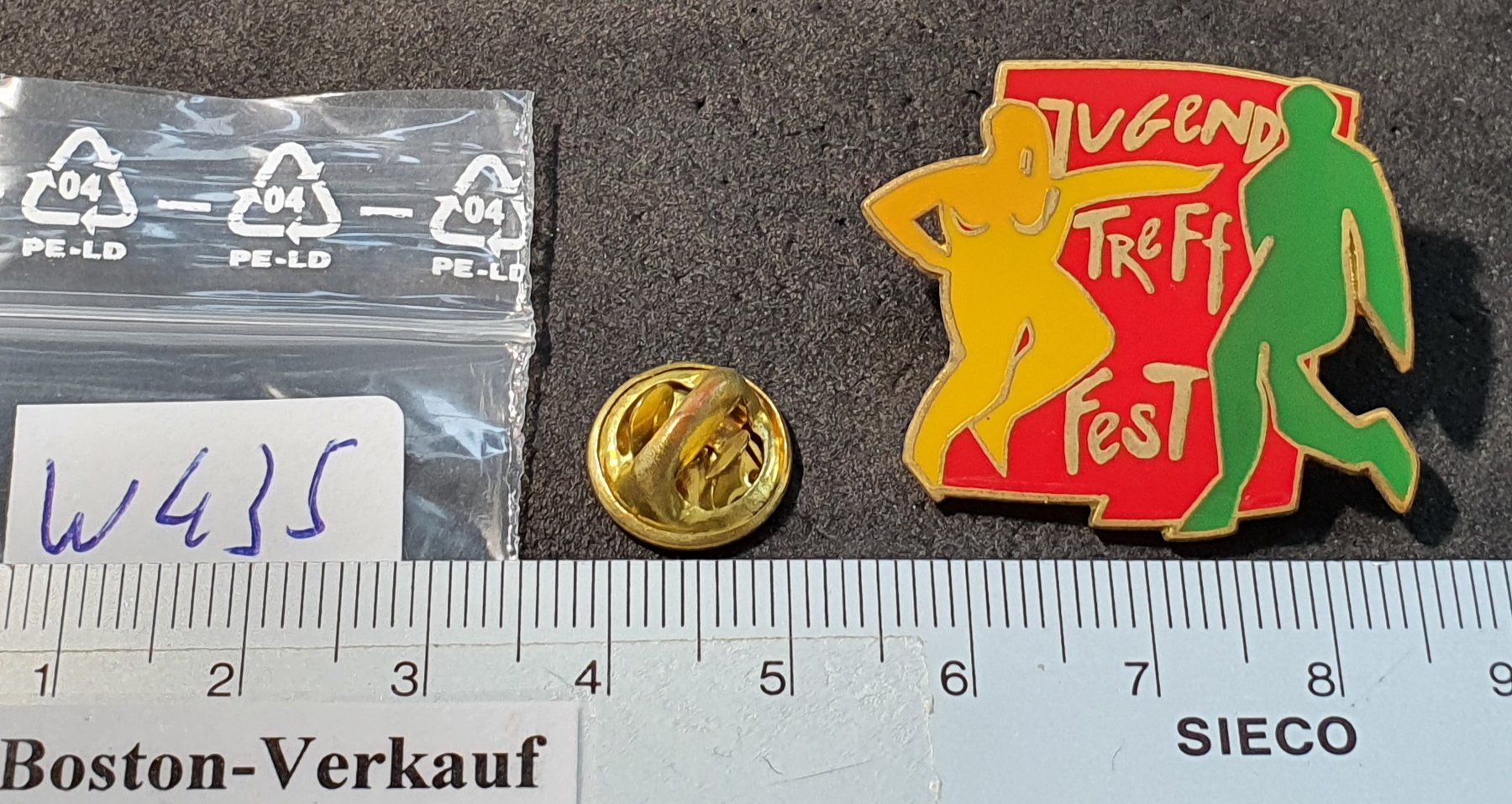 Placchette & Badge: W435 - Pin Jugend Treff Fest  Nr. 402 – Usato da Reinach BL venduto da Boston-Verkauf 2