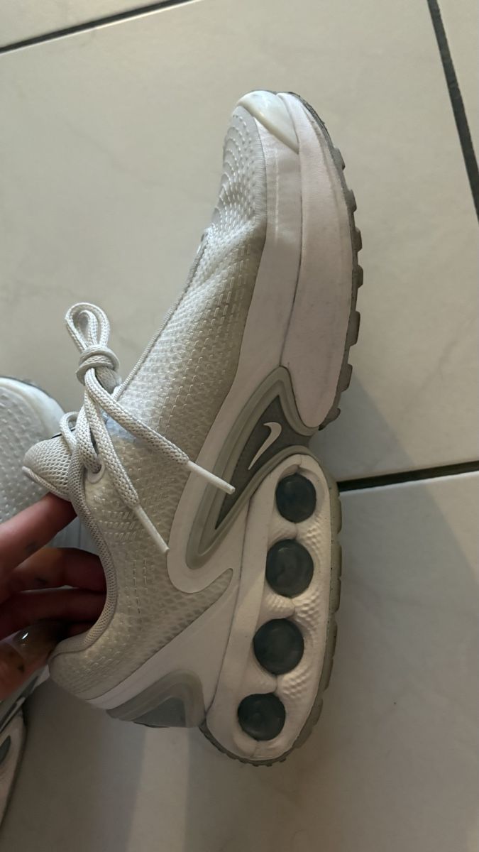 Nike Scarpe da uomo: Nike Air Max Weiss Grösse 42.5 – Usato da Bern venduto da best.secondhand 2