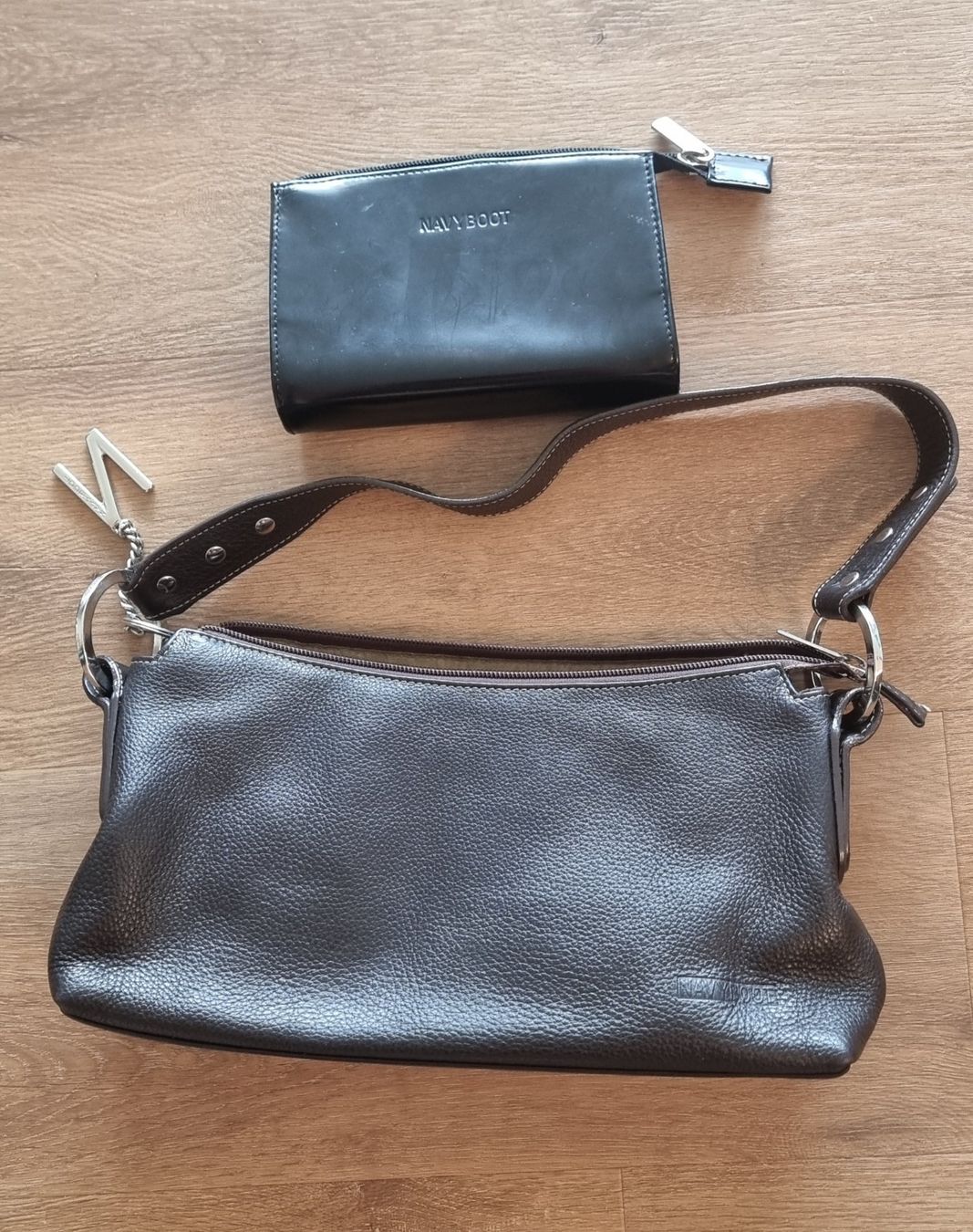 Navyboot Taschen für Damen: NAVYBOOT Leder Handtasche – Gebraucht aus Dielsdorf von meret07 1