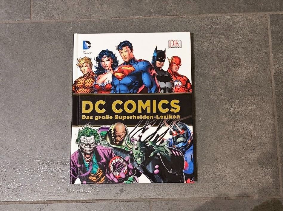 Libri: DC Comics Encyclopedia - Superheroes Illustrated, Deutsch – Usato da Bellinzona venduto da suissepro