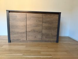 Sideboard in Holzoptik mit dunklem Rahmen gebraucht