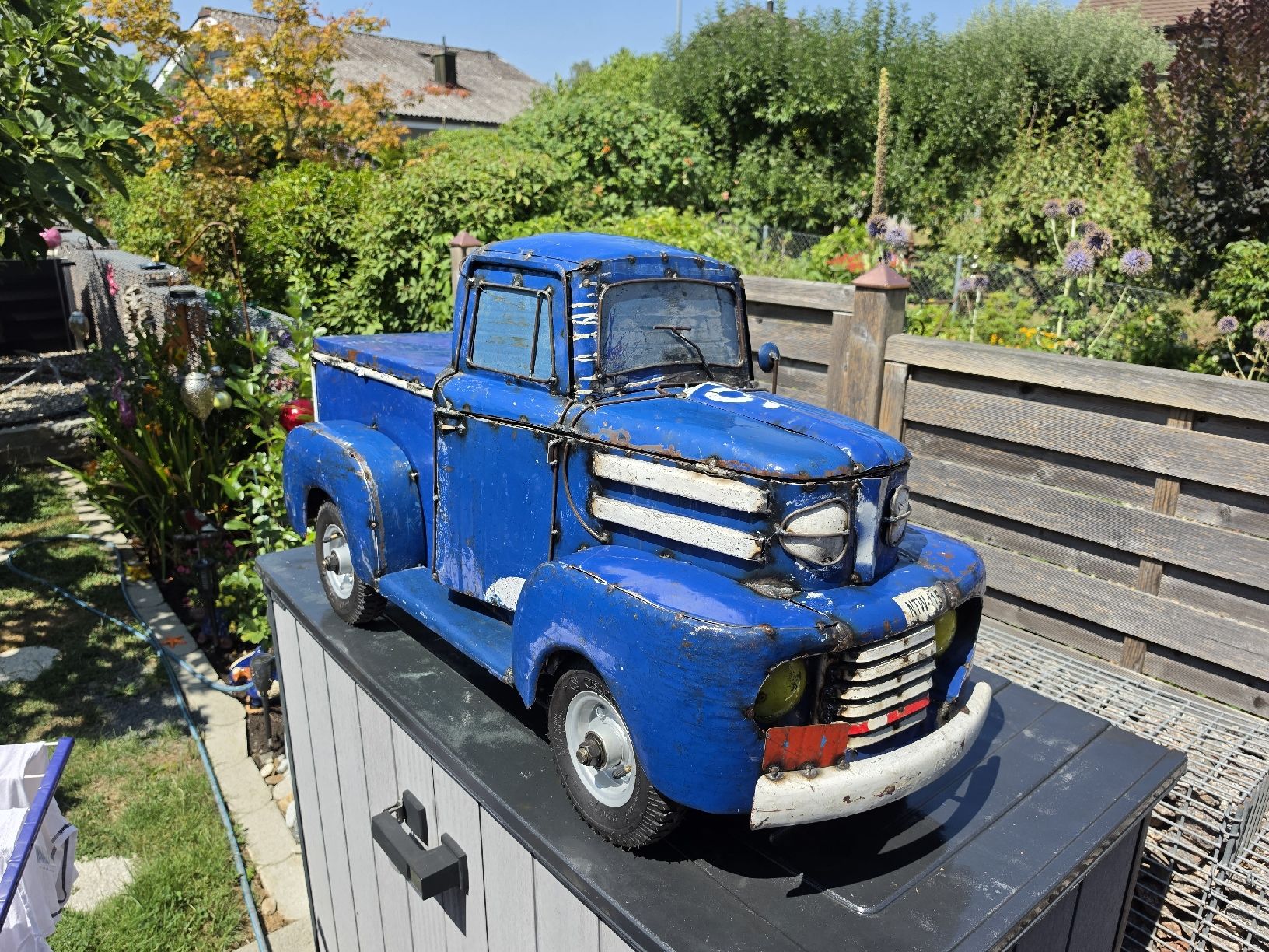 Tutte le decorazioni: Metall LKW Deko Modell blau Gebraucht  – Usato da gränichen venduto da gecko1968