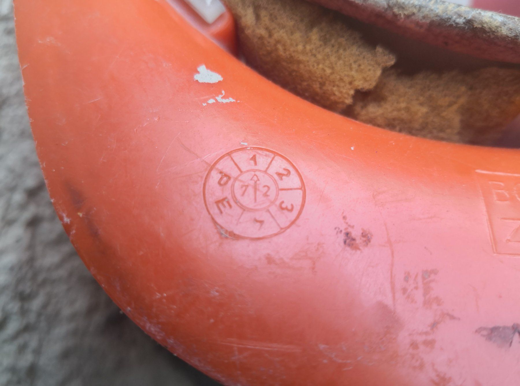 Protezione per viso e udito: Helm PALFINGER FISKARS 1972 – Usato da Monthey venduto da 19_karen_84 1