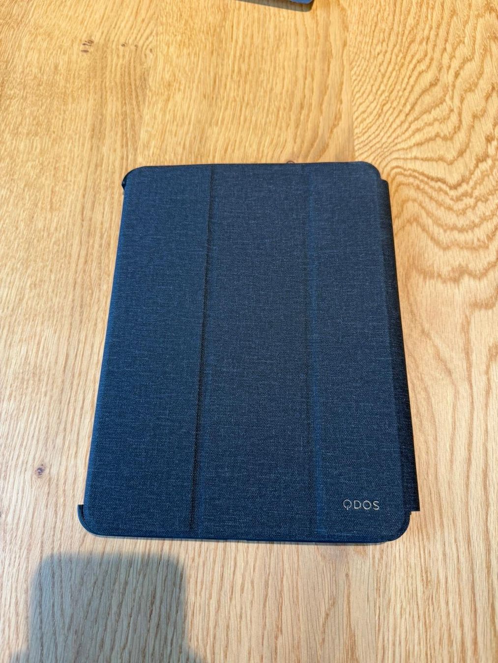 Apple Covers & Borse: QDOS Muse - IPad Air 10.9 (2020) – Nuovo e nell'imballaggio originale da Emmenbrücke venduto da natelo 2