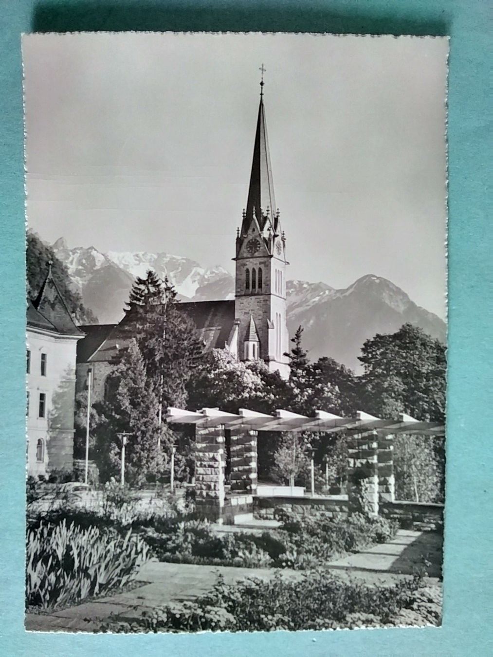 Cartes postales: FL Vaduz Pfarrkirche – D'occasion à Appenzell par lama19