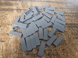 lego 63864 lot de 40 pièces Dark Bluish Gray Tile 1 x 3