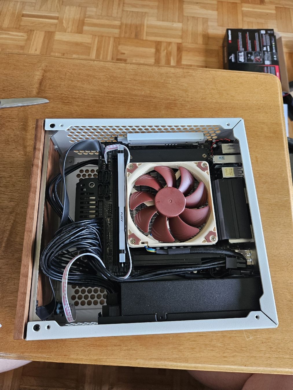 PC: Mini ITX PC 9060 XT 16 GB Ultra 250k – Nuovo e nell'imballaggio originale da Zürich venduto da jac_yfm6 5
