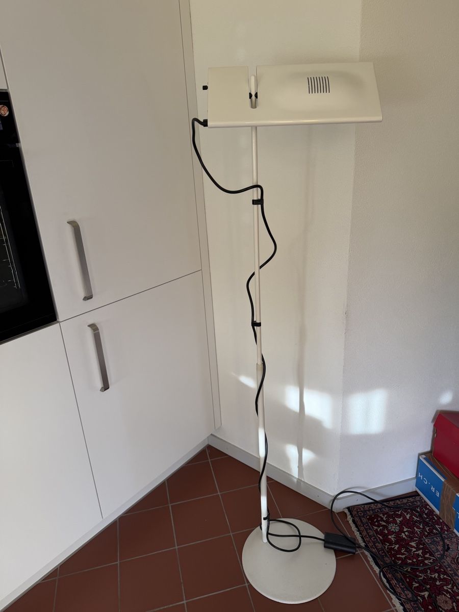 Lampen: Vintage Stehlampe – Defekt aus Zürich von sne.swiss 1