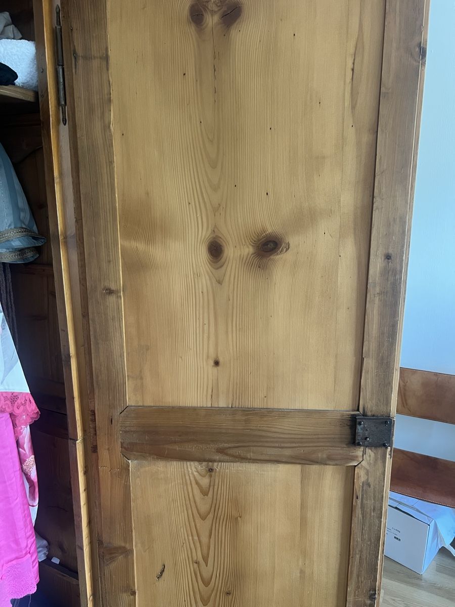 Armadi: Antike Schrank  – Usato da Zürich venduto da jao_2bx7 2