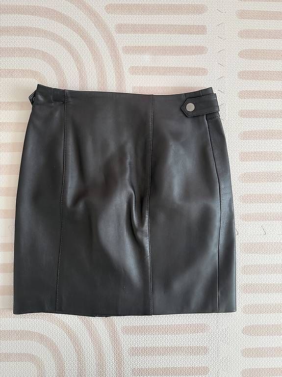 Karl Lagerfeld Gonne: Karl Lagerfeld Rock 100% Lammleder NEU – Nuovo (secondo la descrizione) da Sargans venduto da jenabek 1