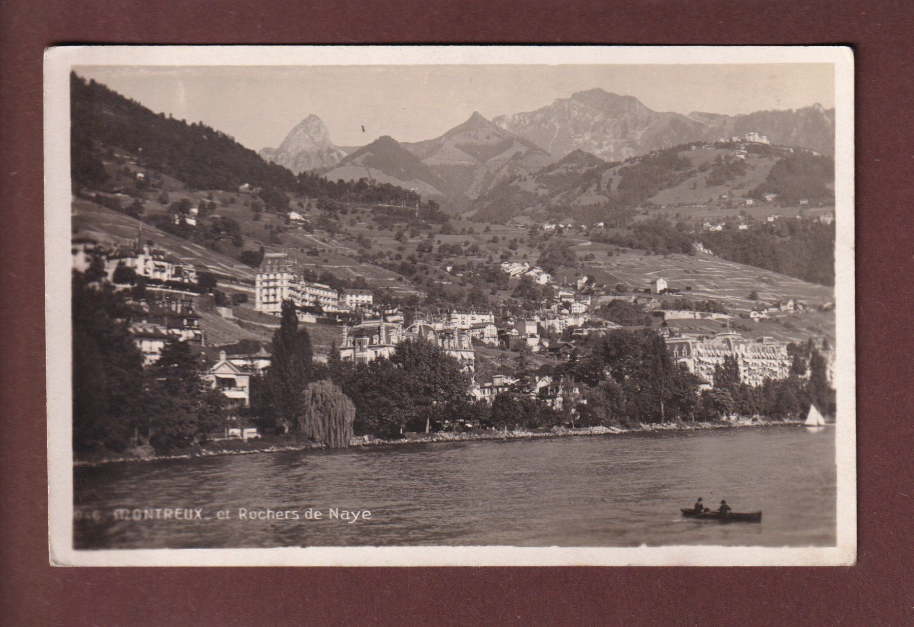 Cartoline postali: MONTREUX depuis le lac – Usato da Pully venduto da nicecards