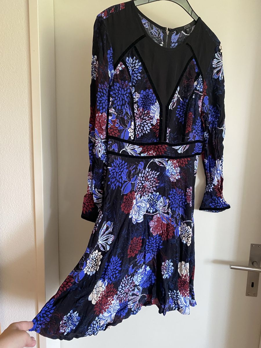 Guess Kleider: Guess Kleid  - Grösse L – Neu (gemäss Beschreibung) aus Hünenberg von a.u.849