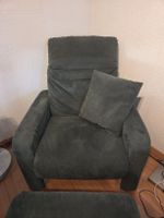Sessel/Polstersessel mit Hocker und Kissen