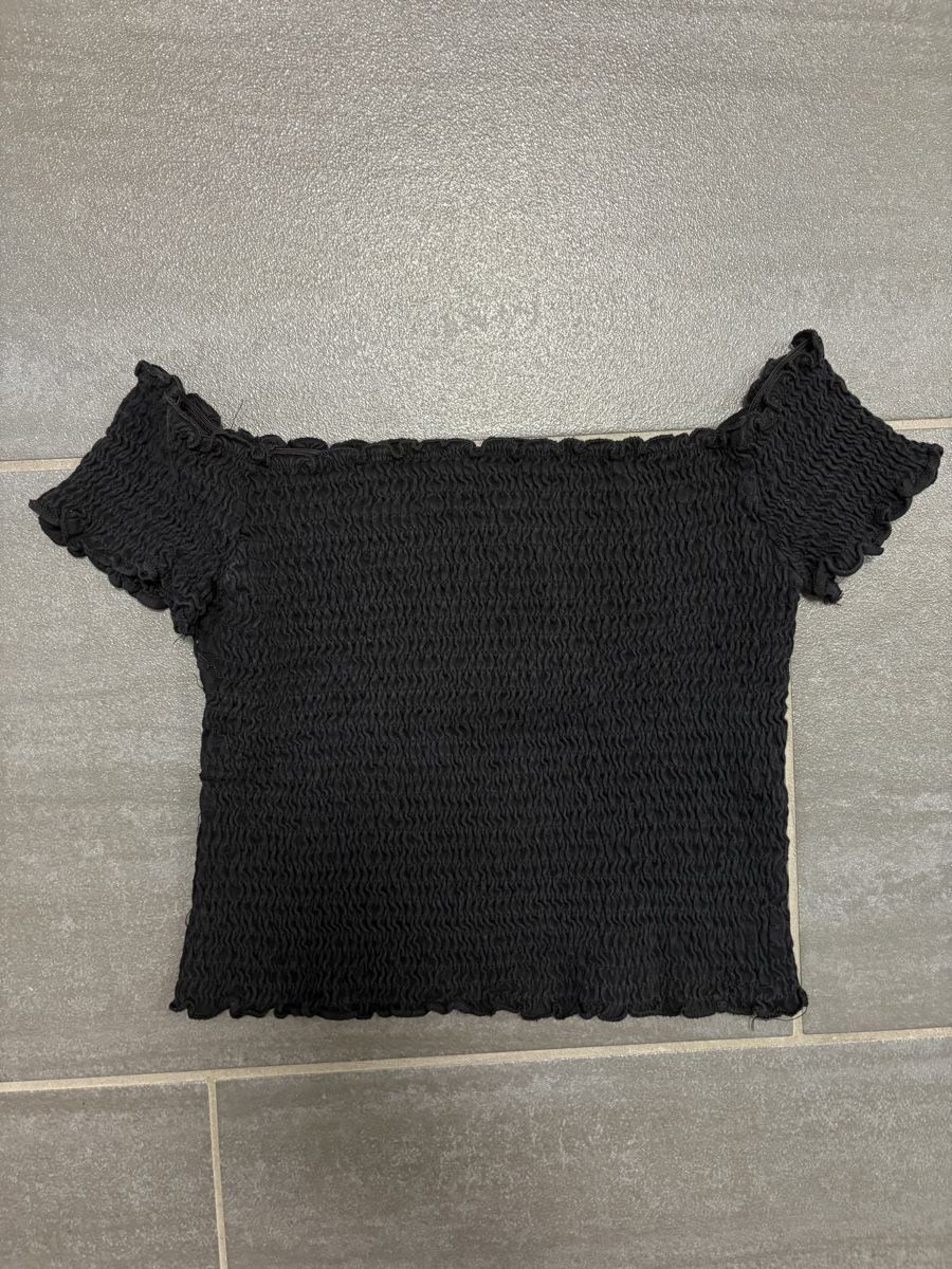 Stradivarius Top: Stradivarius Top L – Usato da Rümlang venduto da svent 1