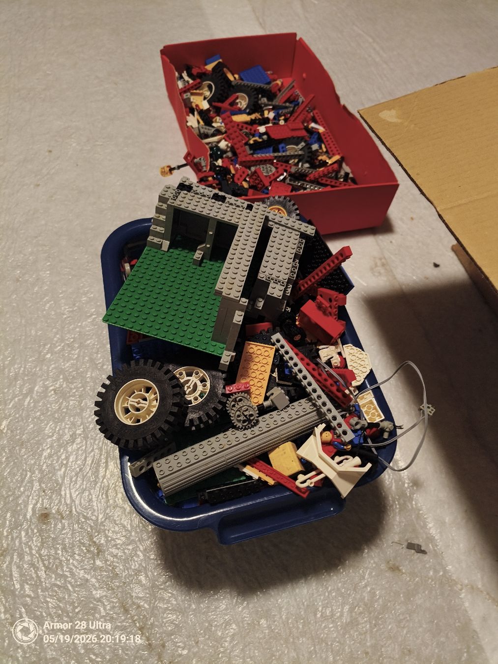 Lego Giocattoli: grosse Box voll mit Lego – Usato da Scherzingen venduto da The-C 3