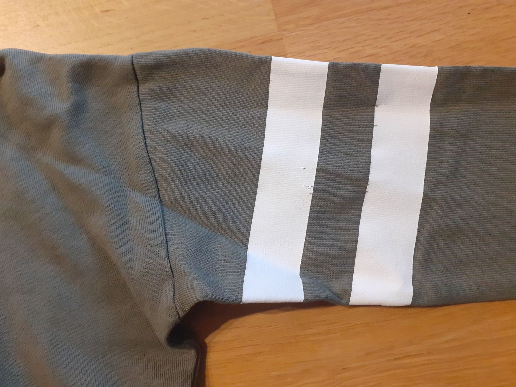 H&M Maglioni & Felpe: Pullover kurzgeschnitten, Gr. 146/152 – Usato da Wabern venduto da jeroalila 1