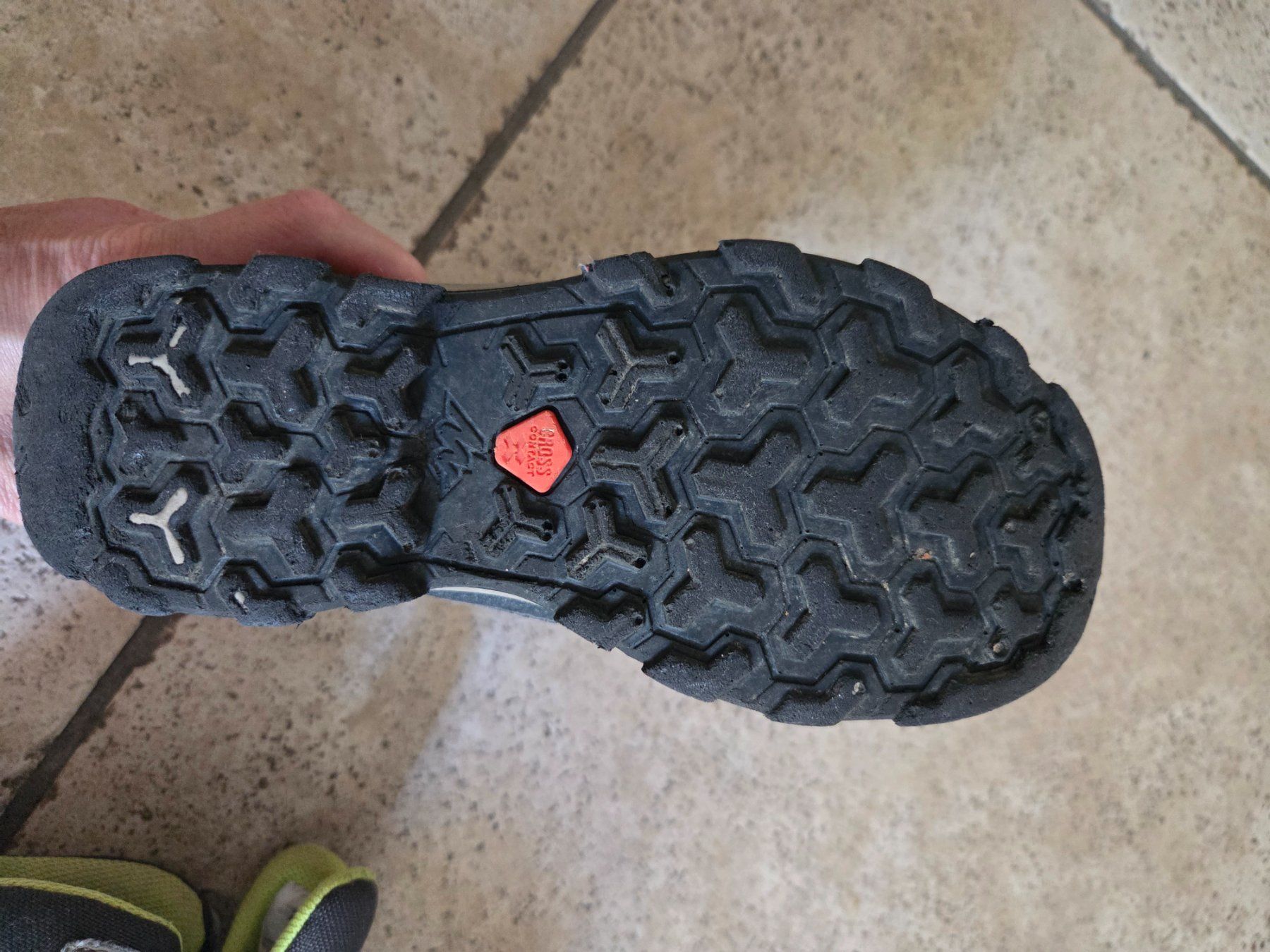 Decathlon Schuhe für Jungen: Chaussure de randonnée taille 30 – Gebraucht aus Rolle von gae_y2rp 3