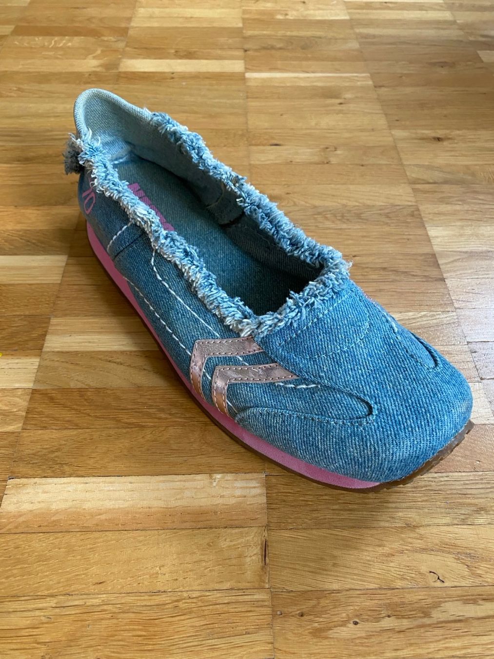 Chaussures filles: Jeans Stoffschuhe, Gr. 39, Sommer-Look – D'occasion à Kastanienbaum par Muenchnerkindl1 1