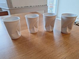Design-Highlight: 4 Keramikbecher mit Knitter-Effekt