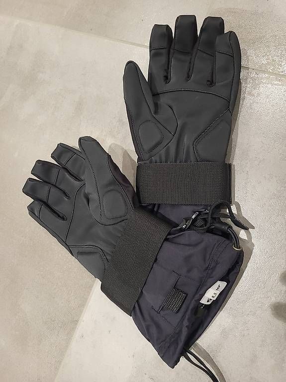 Guanti & manicotti: Ziener Snowboard Handschuhe Gr. 8.5 / L – Usato da Meisterschwanden venduto da Michael_Wuethrich 1