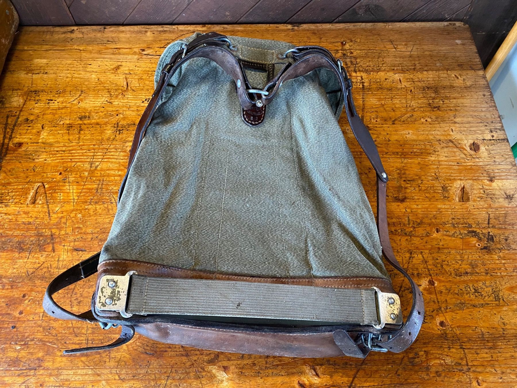 Schweizer Armee Zaini: Schweizer Militär Rucksack – Usato da Feldbach venduto da Fea1 6