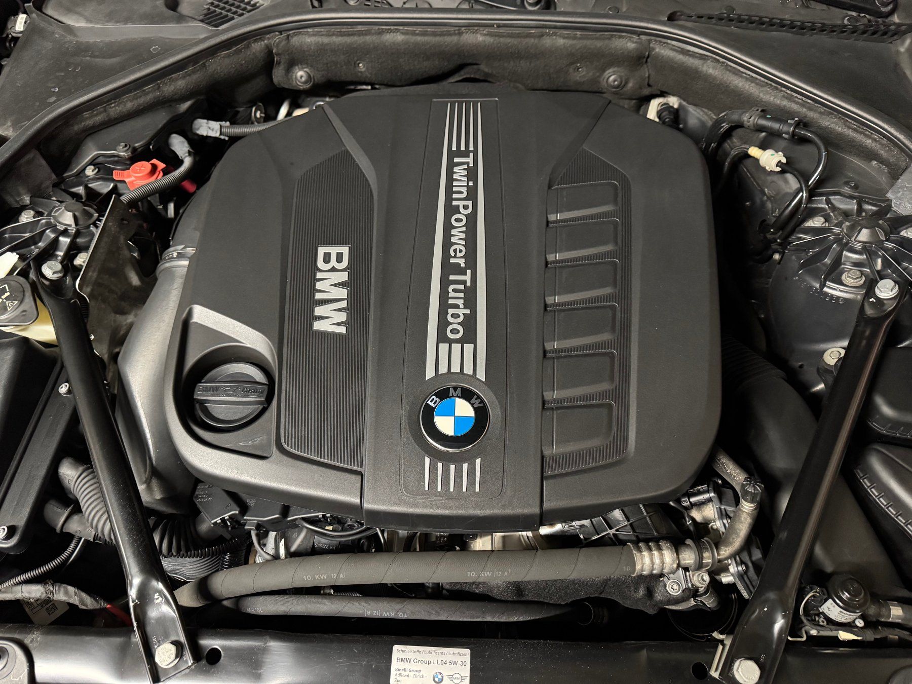 BMW Automobili: BMW 535 Xd Touring ab CHF 5000.00 – Usato da Baar venduto da Lackey7 8
