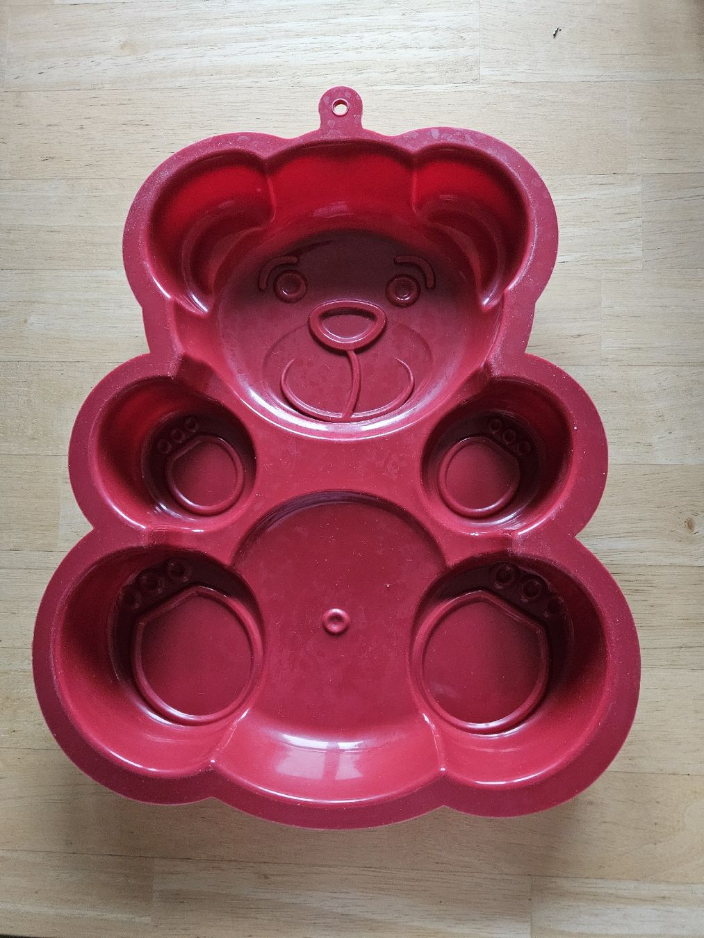 Teglie da forno: Bär Silikon Backform  Kuchenform rot – Usato da Niedergösgen venduto da Sabina6355 1