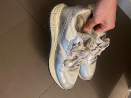 Autry Sneaker Silber Farbe Grösse 39 getragener Zustand