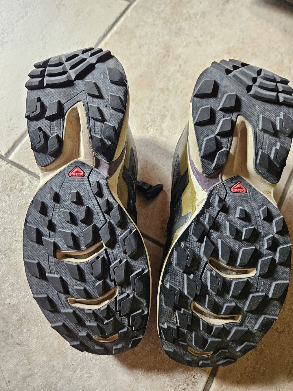 Salomon Damenschuhe: Salomon gr 40 – Gebraucht aus Davos Glaris von 2908cmla 2